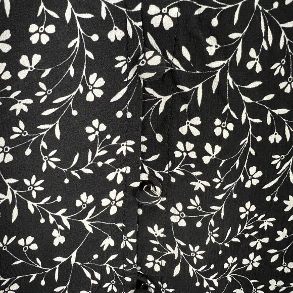 Talbots Blouse Top Womens 14W Black White Floral‎ Short Sleeve Button Up Sheer - Picture 6 of 10